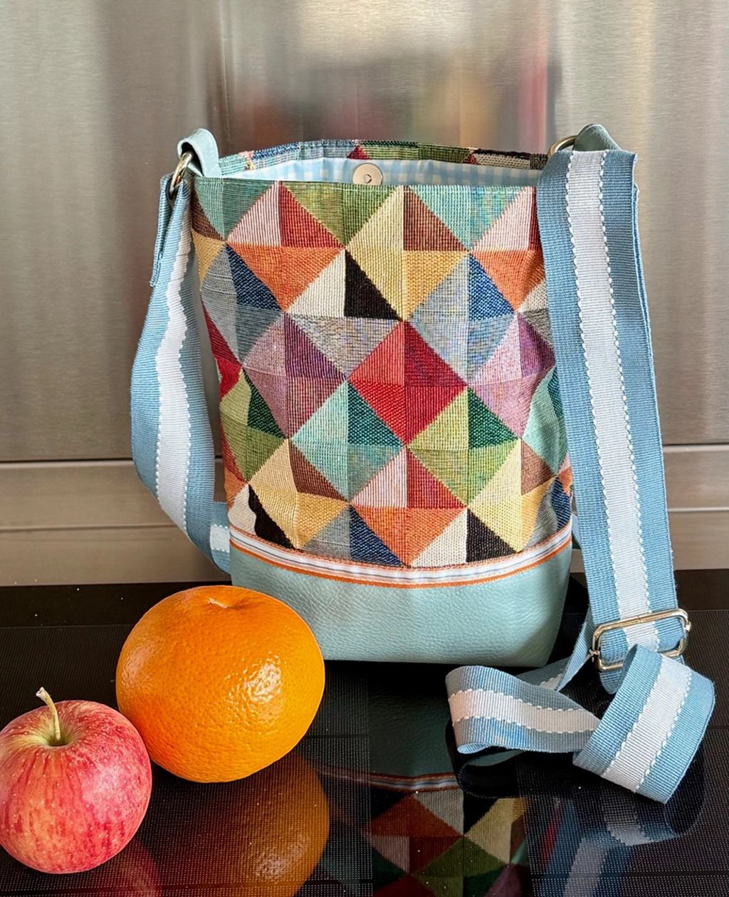 handgemachte Shopper-Tasche Swiss Made aus Möbelstoff