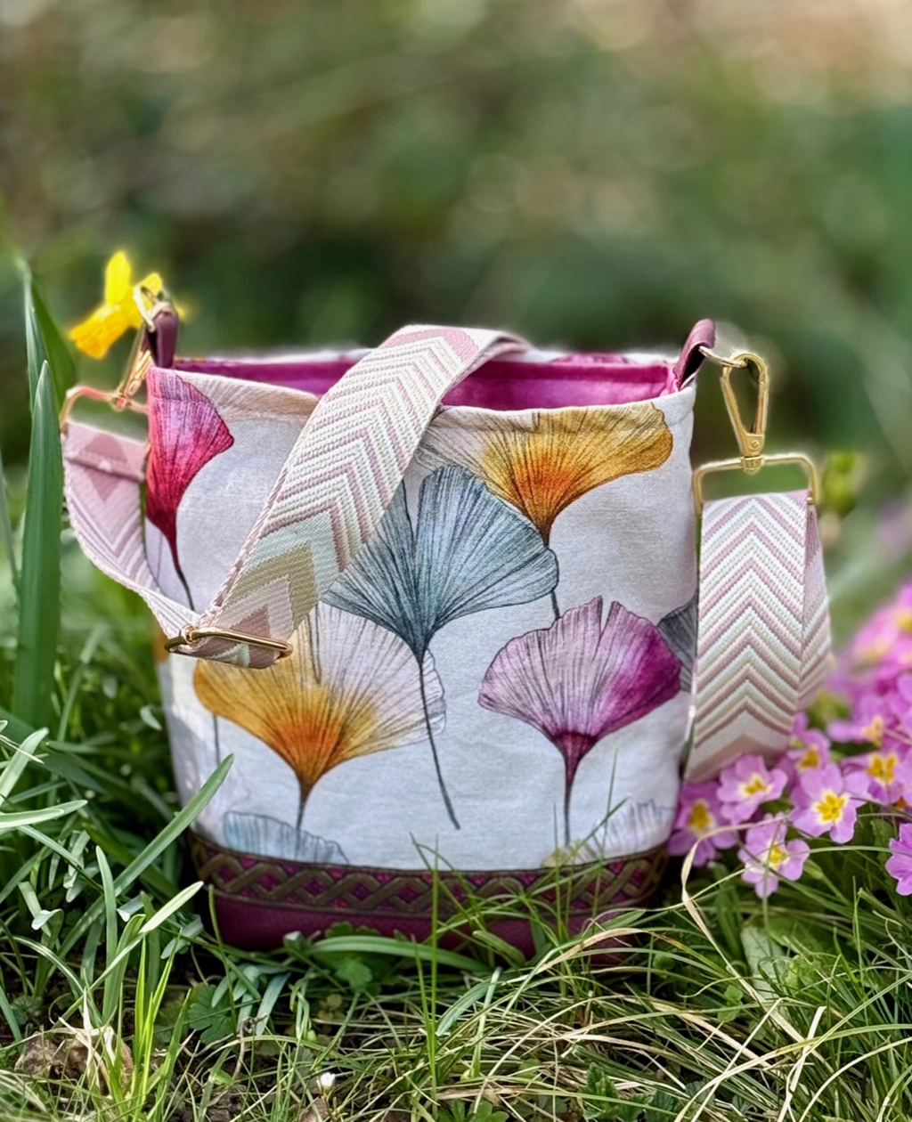 handgemachte Shopper-Tasche Swiss Made aus Möbelstoff